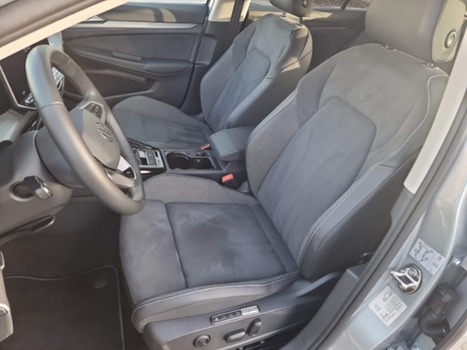 Volkswagen Golf Style
