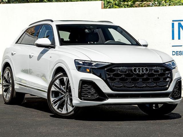 2026 Audi Q8