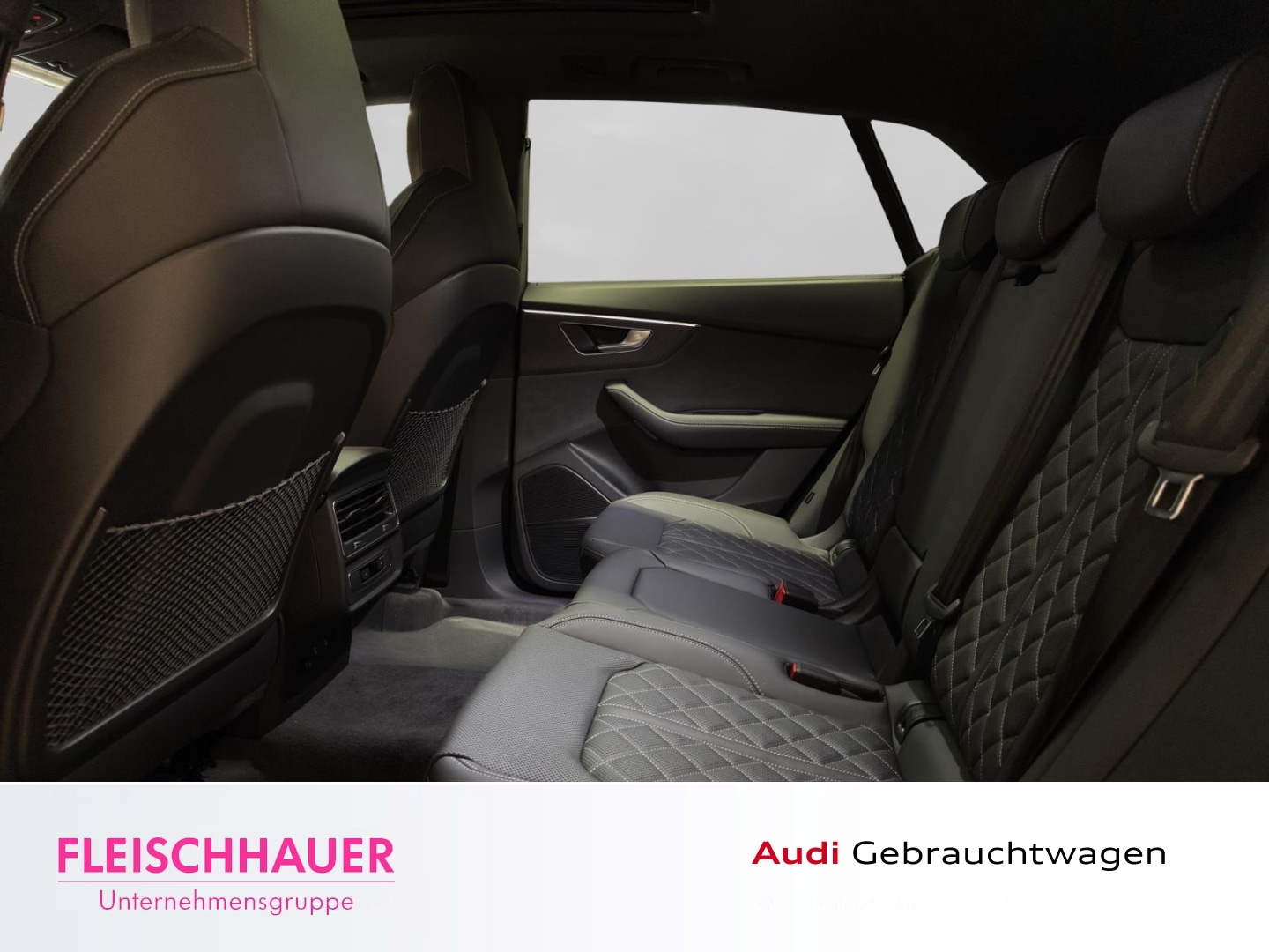 Bild über Audi Q8 SUV TFSI e S line business TFSI e quattro 360 kW tiptronic - für weitere Informationen kontaktieren Sie den Audi Partner