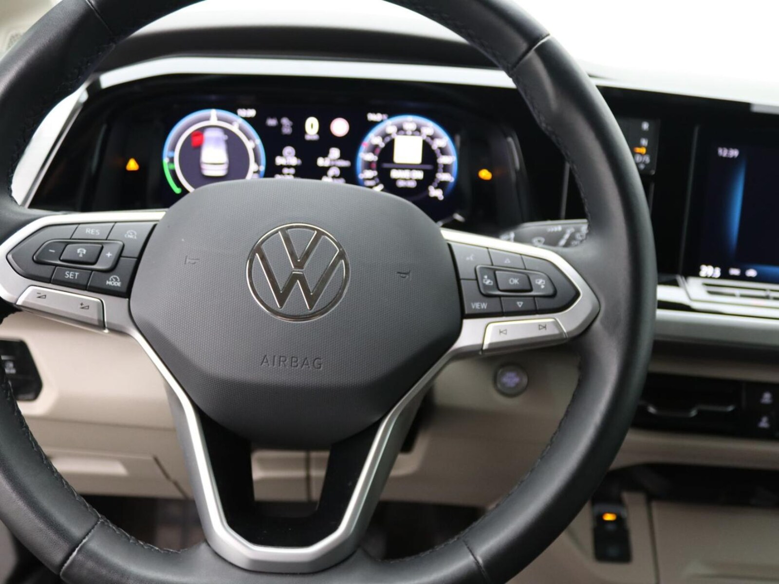 Volkswagen Multivan Langversion – Bild 17