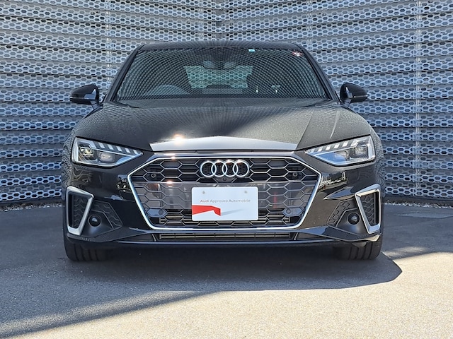 Audi A4 Sedan