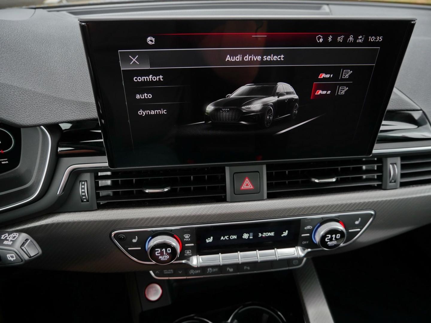 Image about Audi RS 4 Avant TFSI quattro tiptronic
