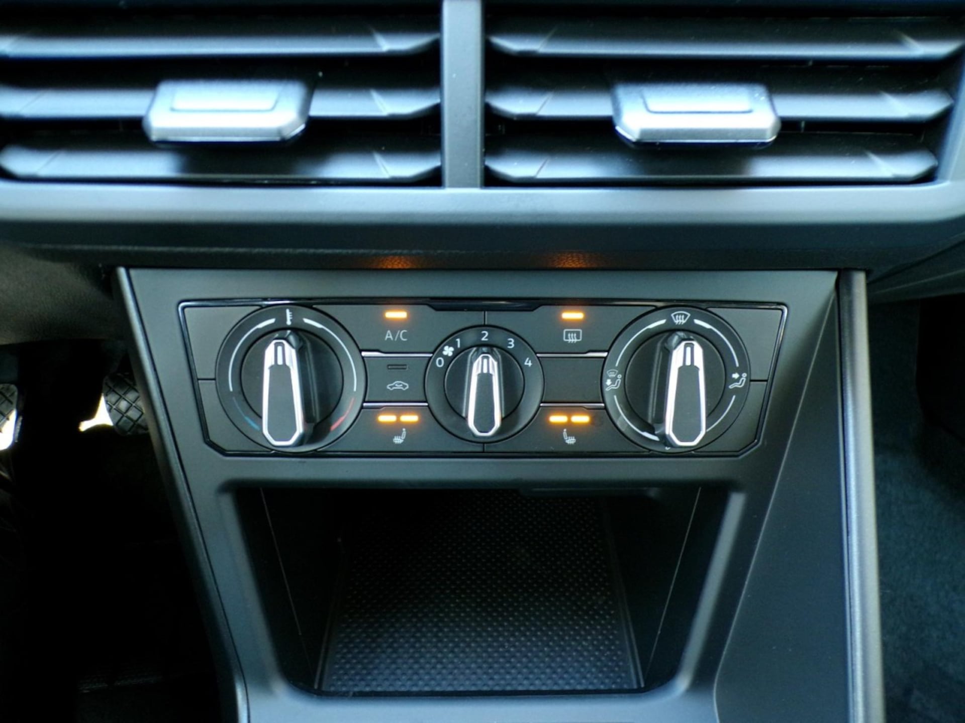Volkswagen Polo Basis-Modell