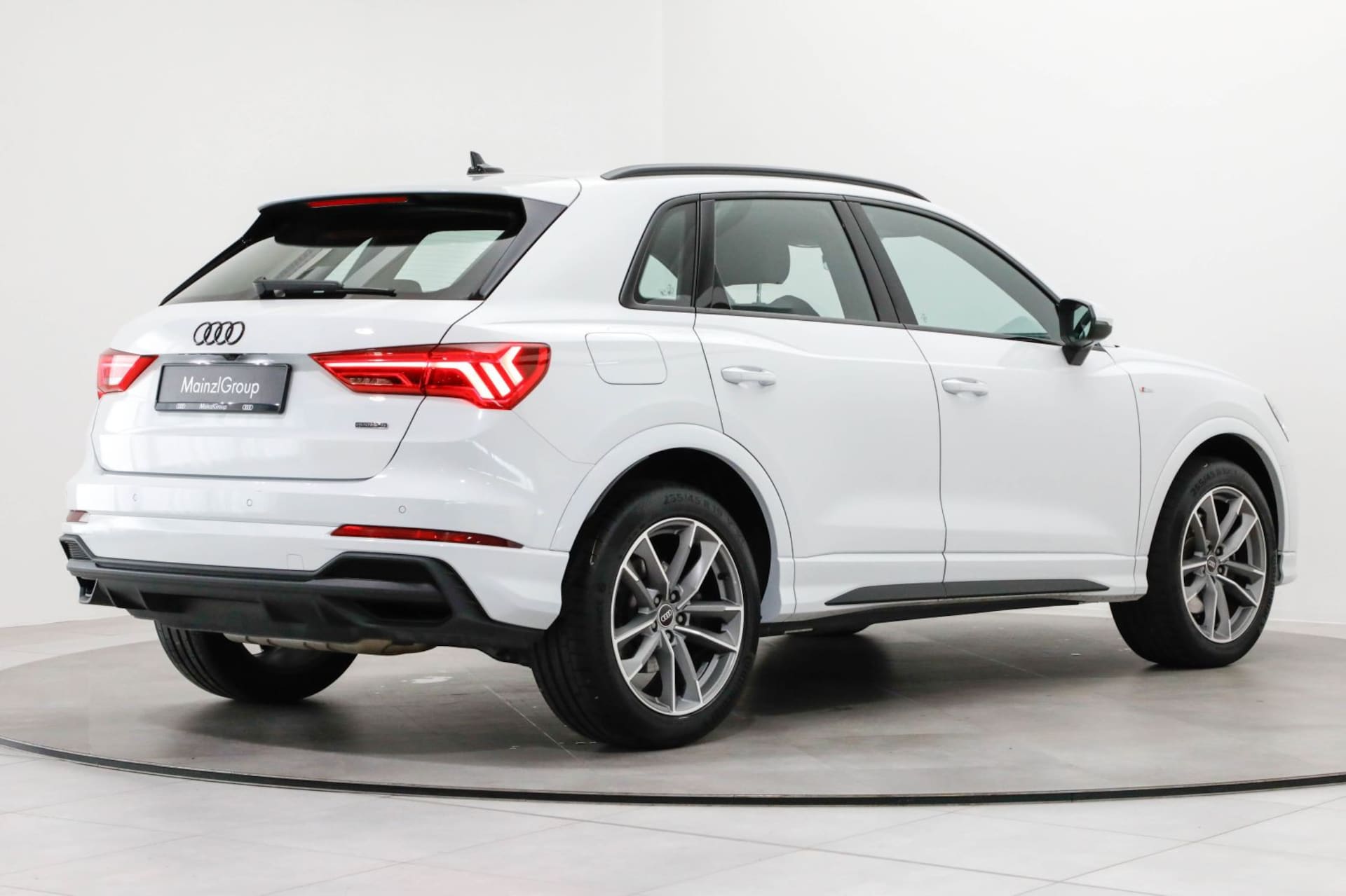 Audi Q3 SUV S line