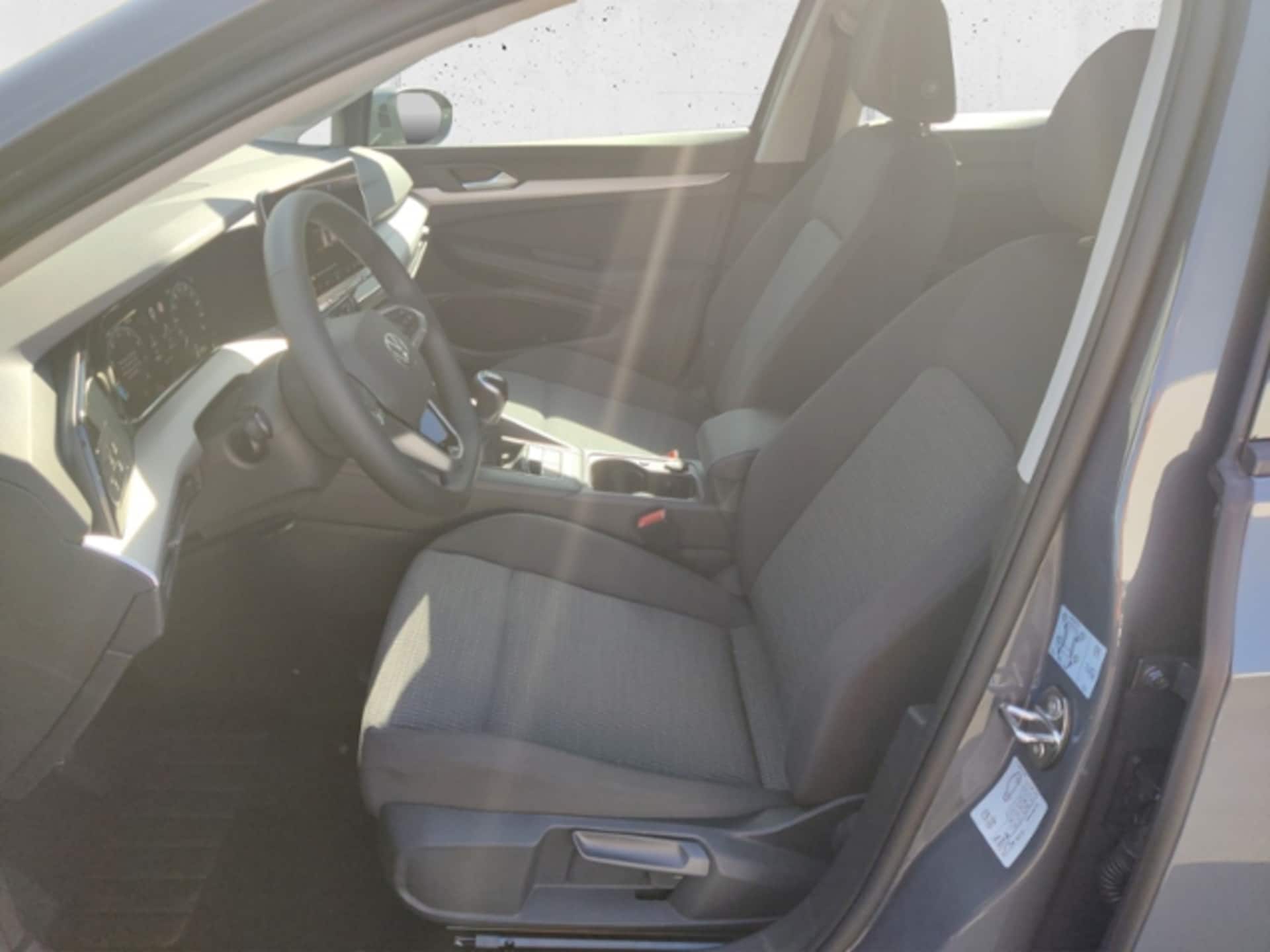 Volkswagen Golf Basis-Modell