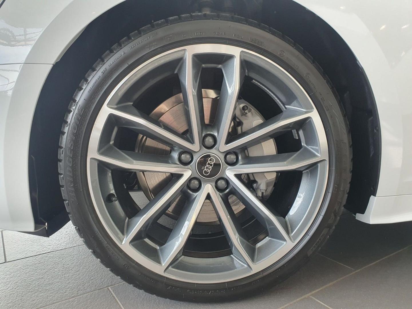Image about Audi A5 Cabriolet S line edition 40 TDI 150 kW (204 CV) S tronic