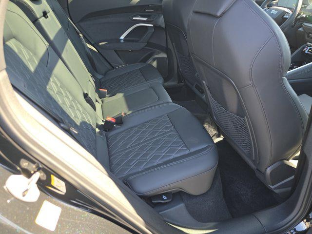 2026 Audi SQ5 Premium Plus - Photo 18