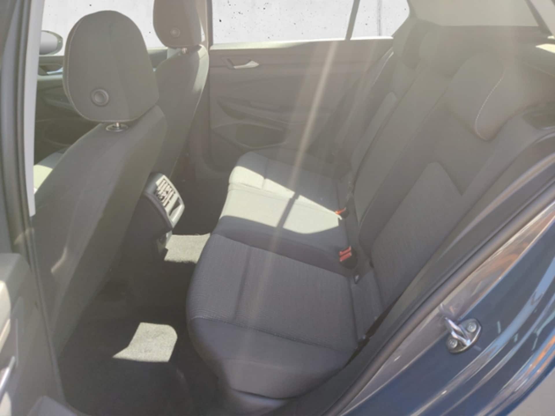 Volkswagen Golf Basis-Modell
