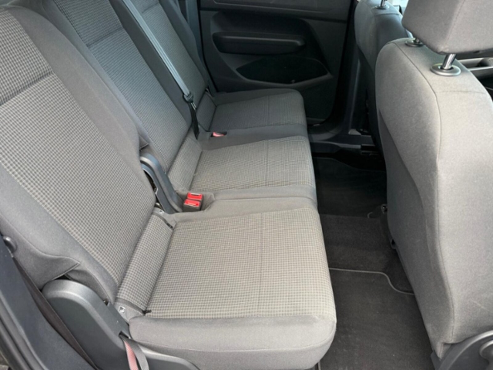 Volkswagen Caddy – Bild 10