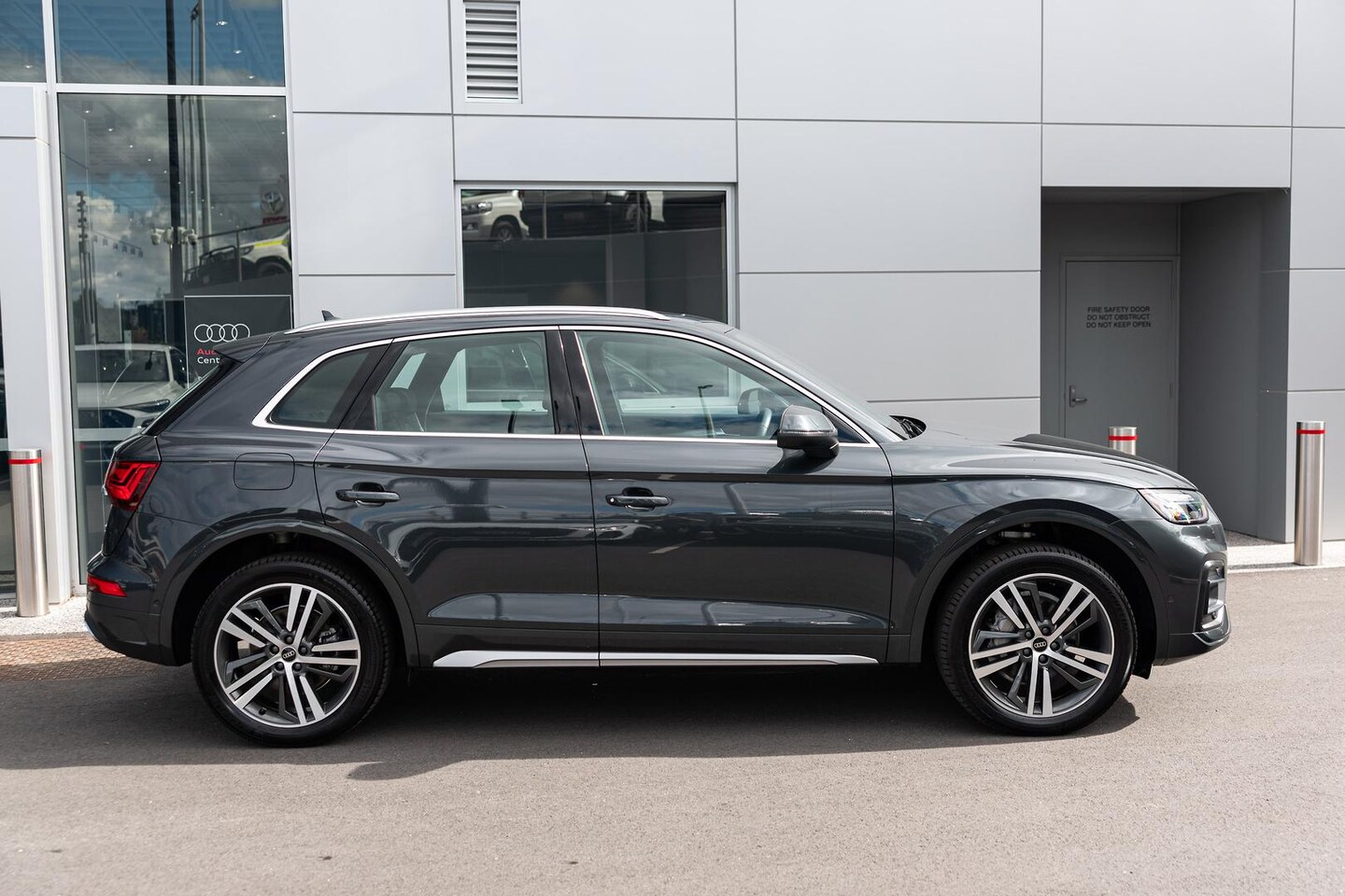Image about Audi Q5 Sport 40 TDI quattro S tronic
