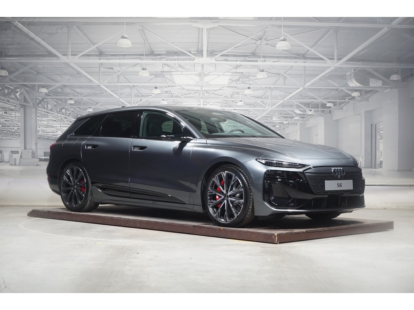 Bild über Audi S6 Avant e-tron edition one grey e-tron - für weitere Informationen kontaktieren Sie den Audi Partner