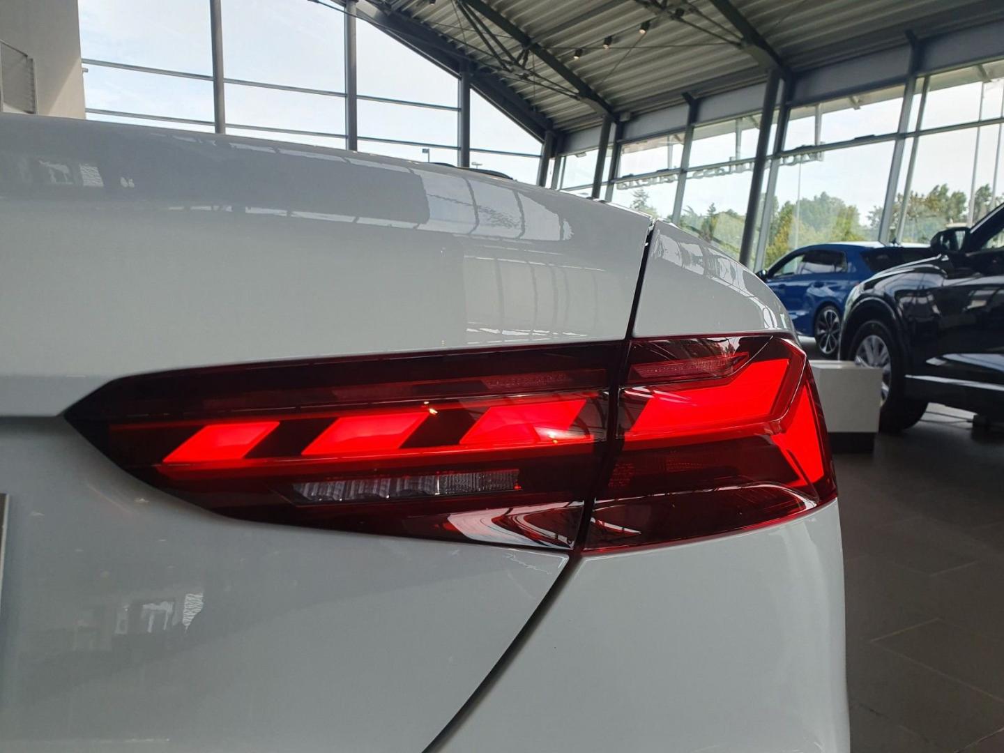 Image about Audi A5 Cabriolet S line edition 40 TDI 150 kW (204 CV) S tronic