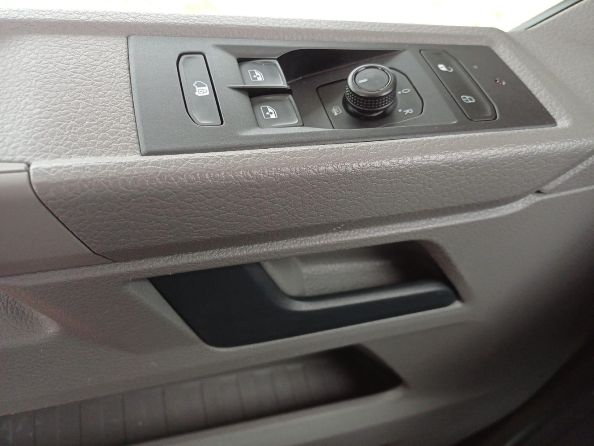 Volkswagen T6.1 Transporter Kasten kurzer Radstand
