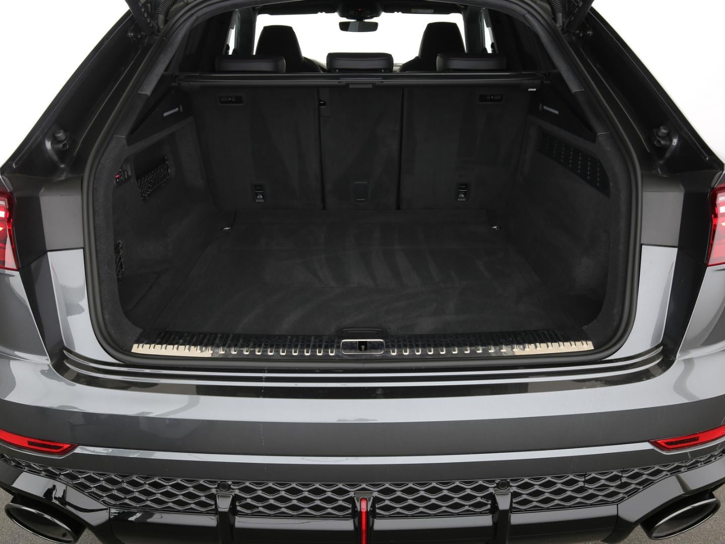 Bild über Audi RS Q8 SUV TFSI quattro 471 kW tiptronic - für weitere Informationen kontaktieren Sie den Audi Partner