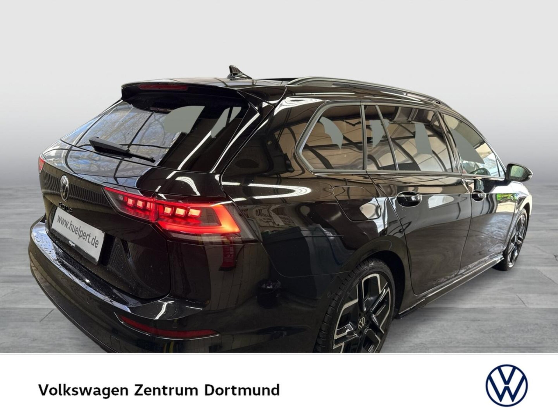 Volkswagen Golf Variant R-Line