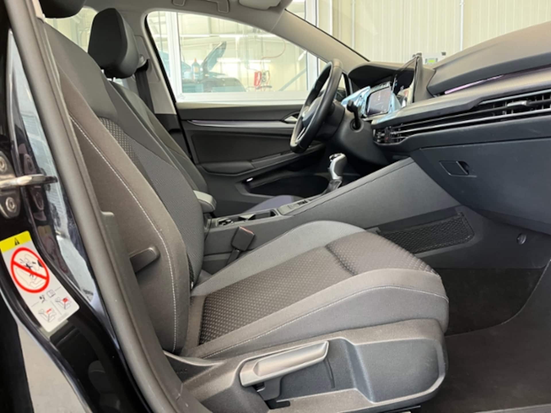 Volkswagen Golf Active