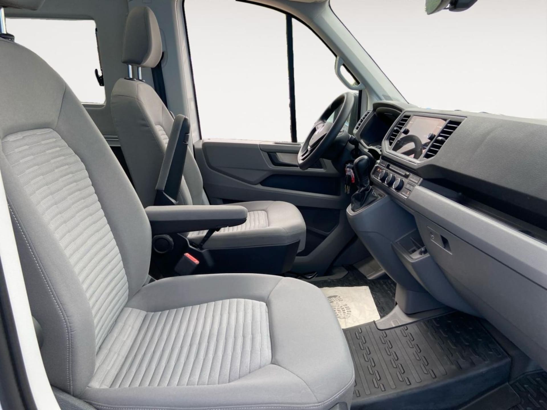 Volkswagen Grand California 680