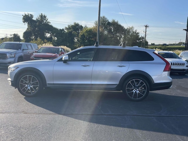 2020 Volvo V90 Cross Country