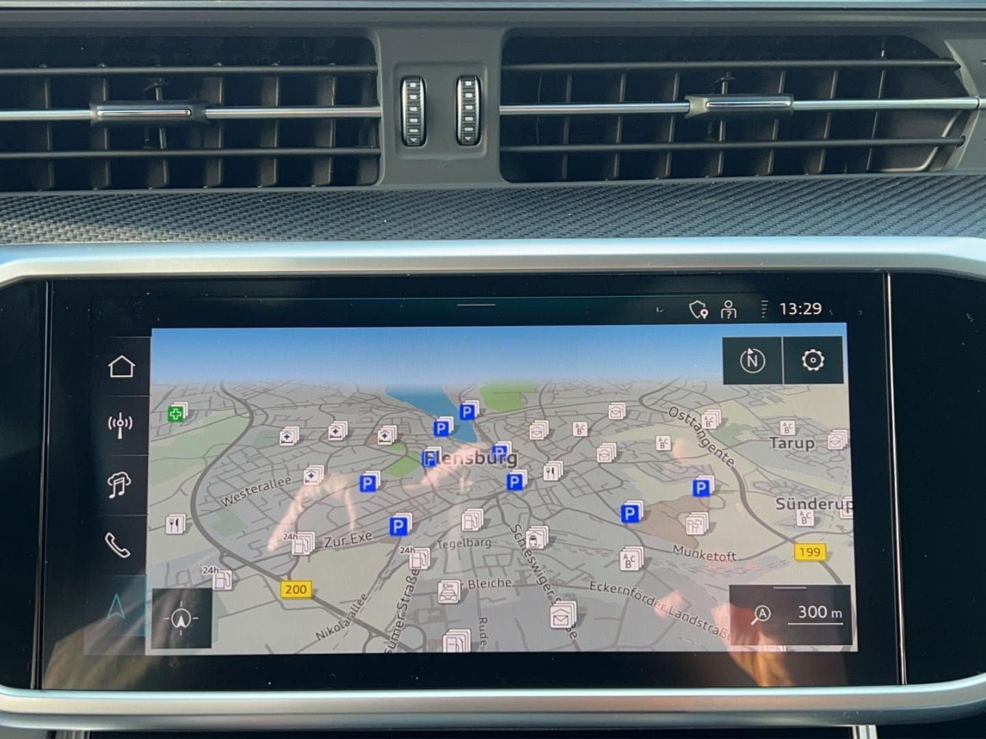 Bild über Audi RS 6 Avant performance quattro tiptronic - für weitere Informationen kontaktieren Sie den Audi Partner
