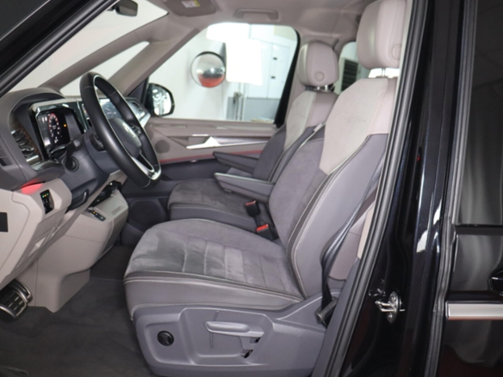 Volkswagen Multivan – Bild 10