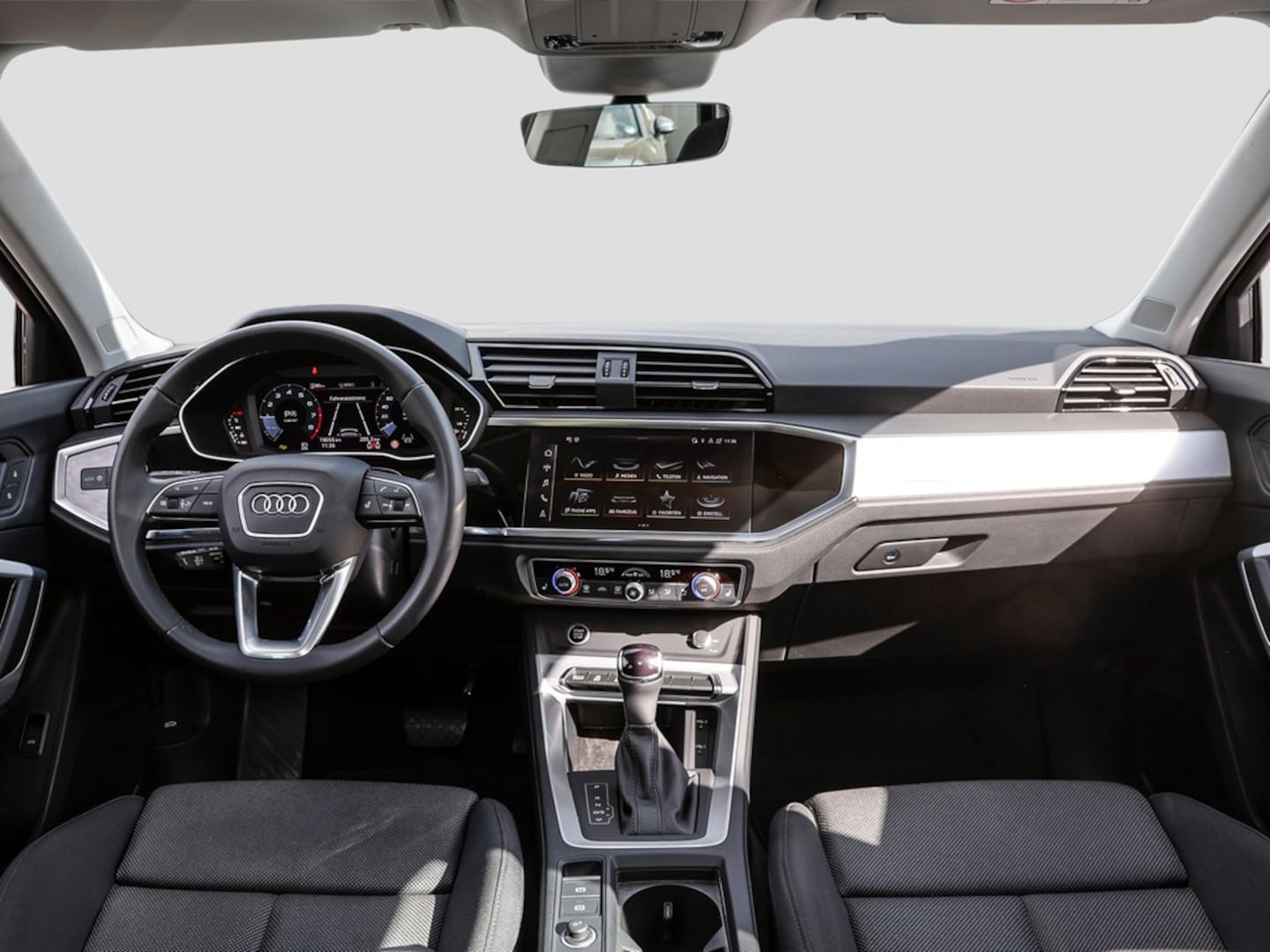 Bild über Audi Q3 Sportback TFSI 110 kW S tronic - für weitere Informationen kontaktieren Sie den Audi Partner