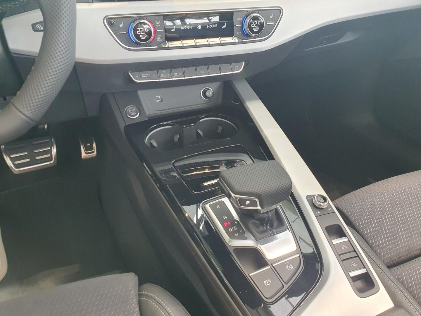 Image about Audi A5 Cabriolet S line edition 40 TDI 150 kW (204 CV) S tronic