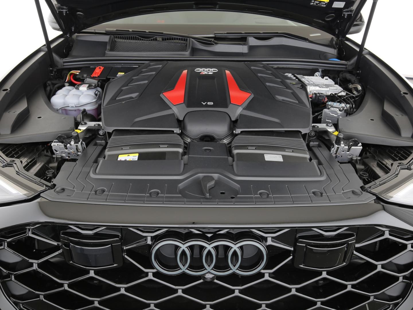 Bild über Audi RS Q8 SUV TFSI quattro 471 kW tiptronic - für weitere Informationen kontaktieren Sie den Audi Partner
