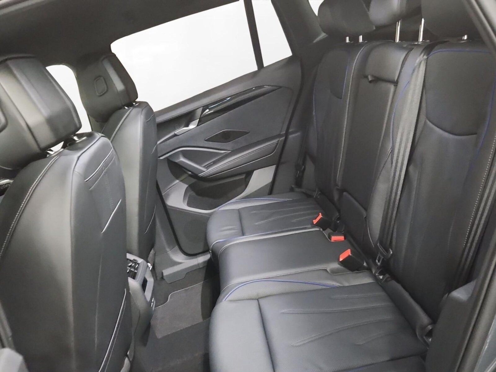 Volkswagen Tiguan – Bild 13