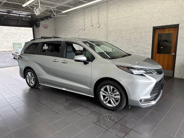 Photo of 2025 Toyota Sienna