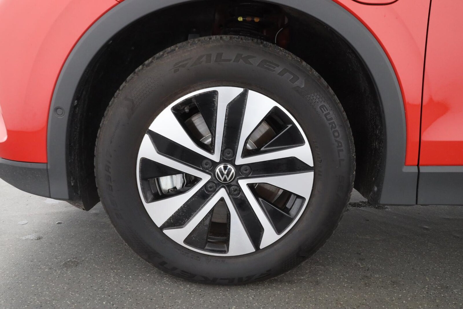 Volkswagen Tiguan – Bild 8