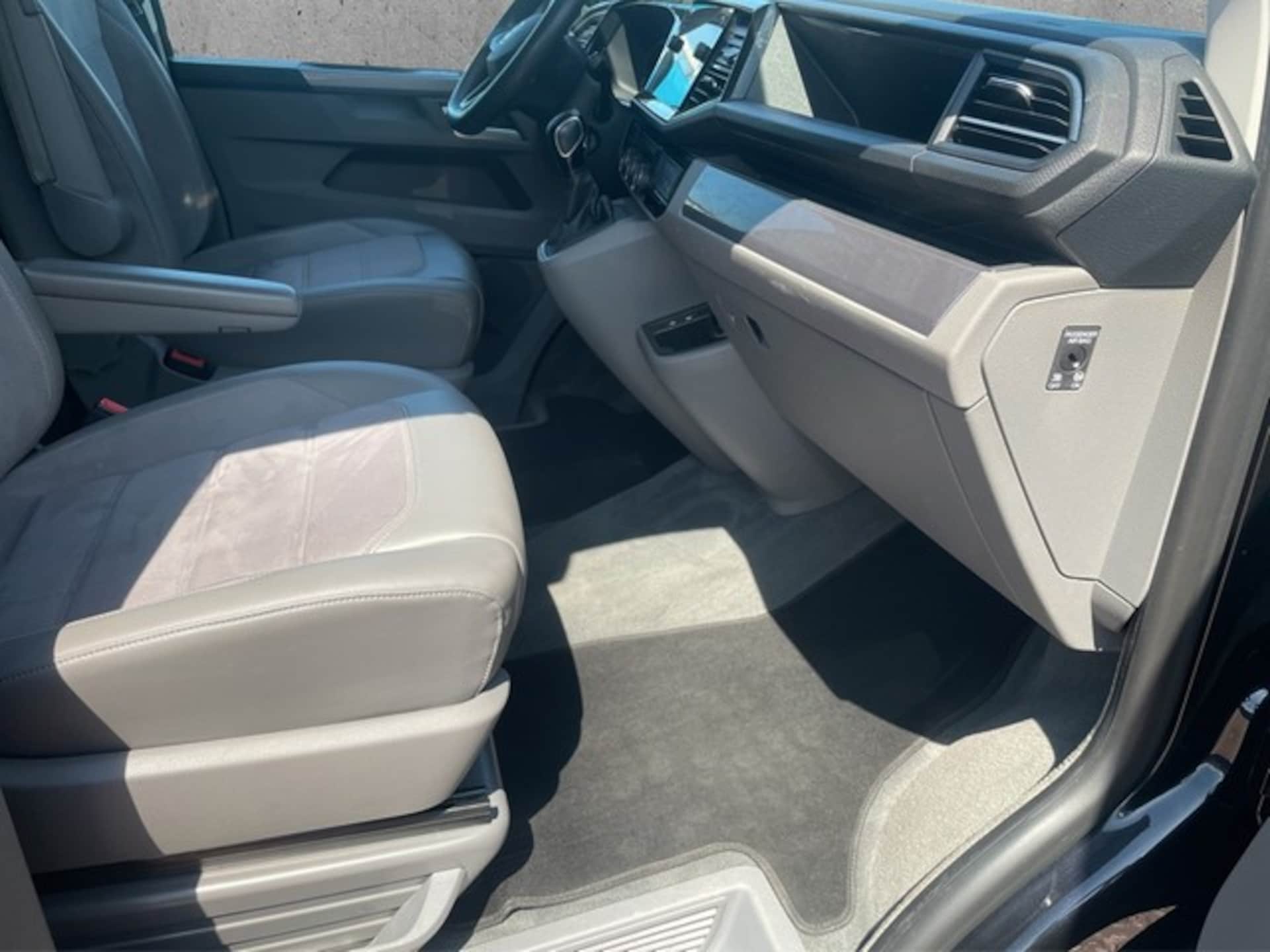 Volkswagen T6.1 California Ocean