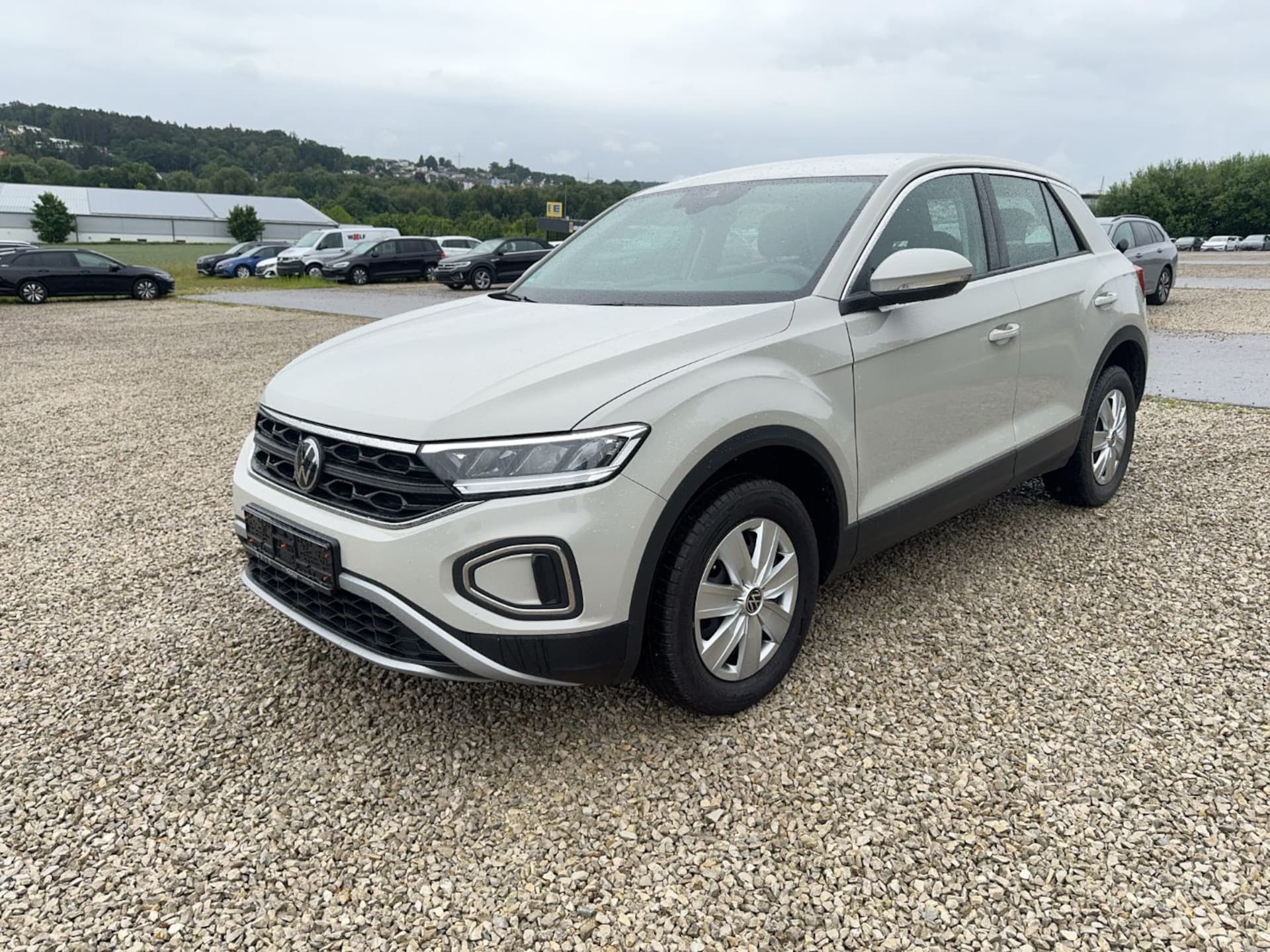 Volkswagen T-Roc Basis-Modell