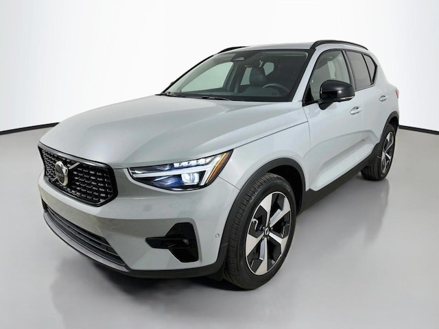 2026 Volvo XC40