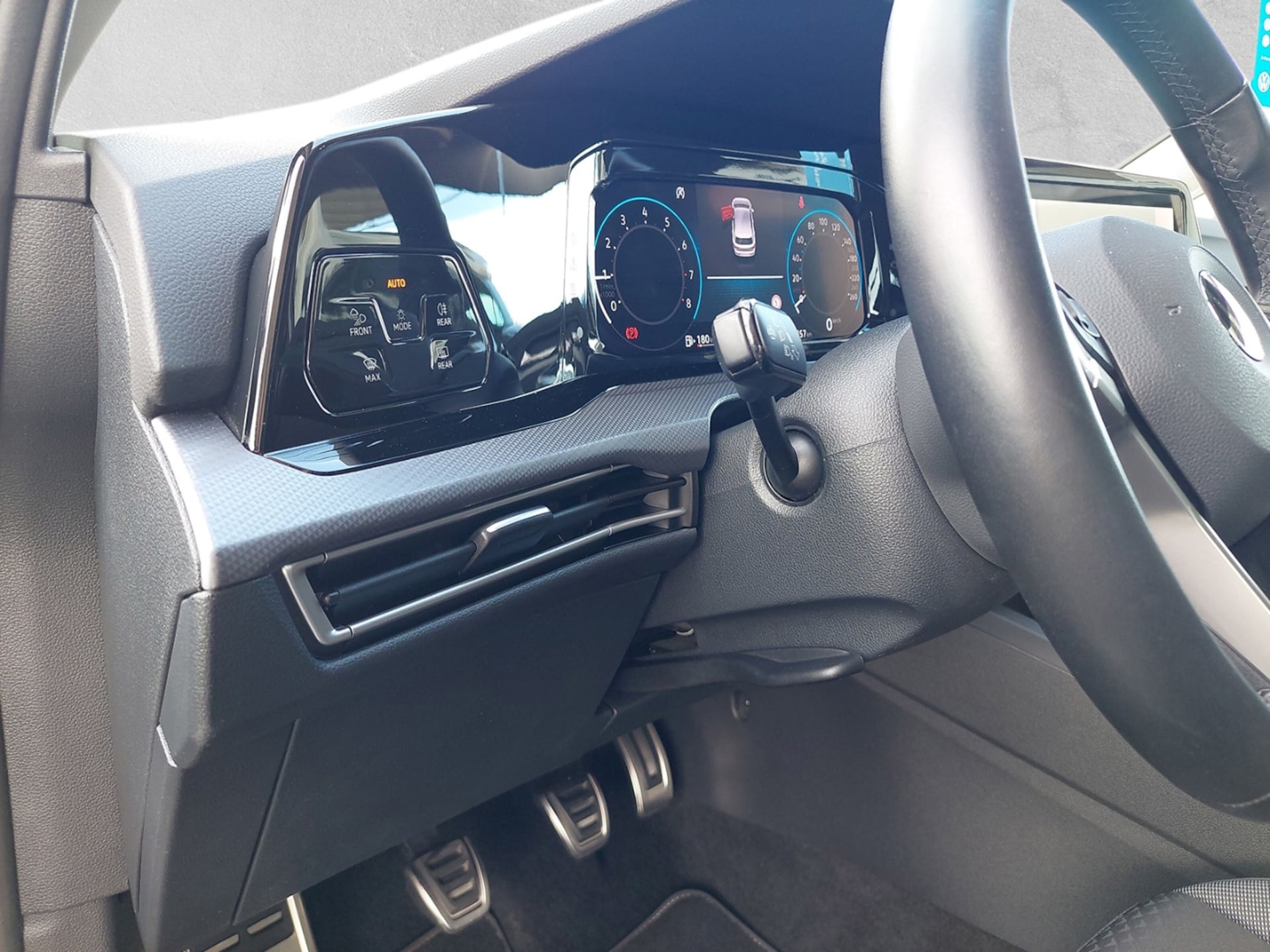 Volkswagen Golf Active