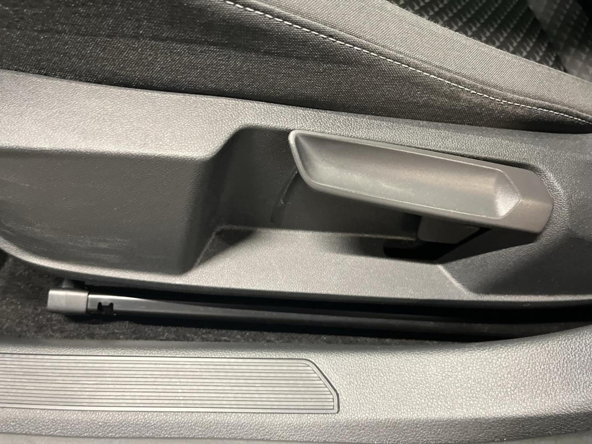 Volkswagen Golf Active