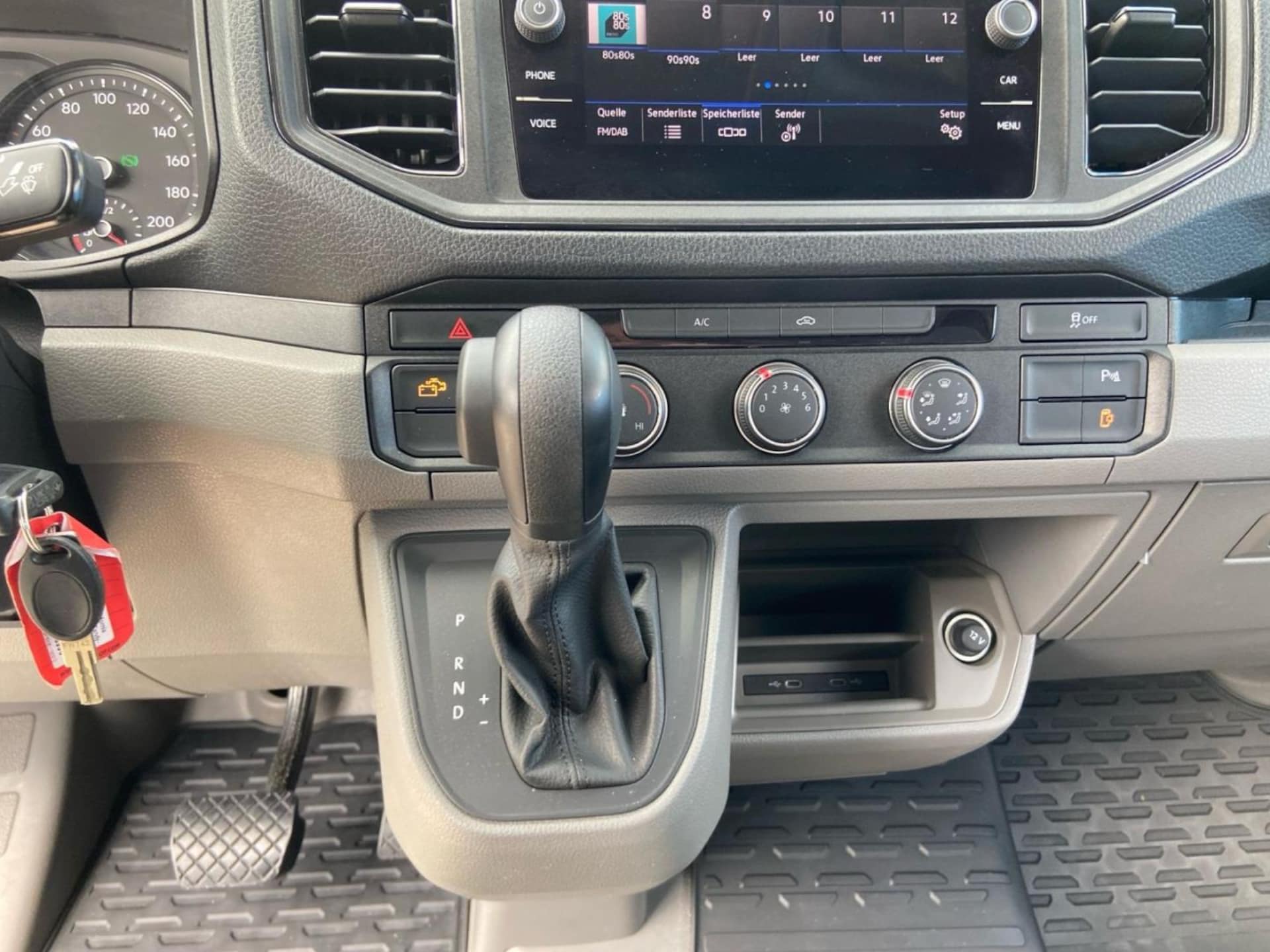 Volkswagen Grand California 600