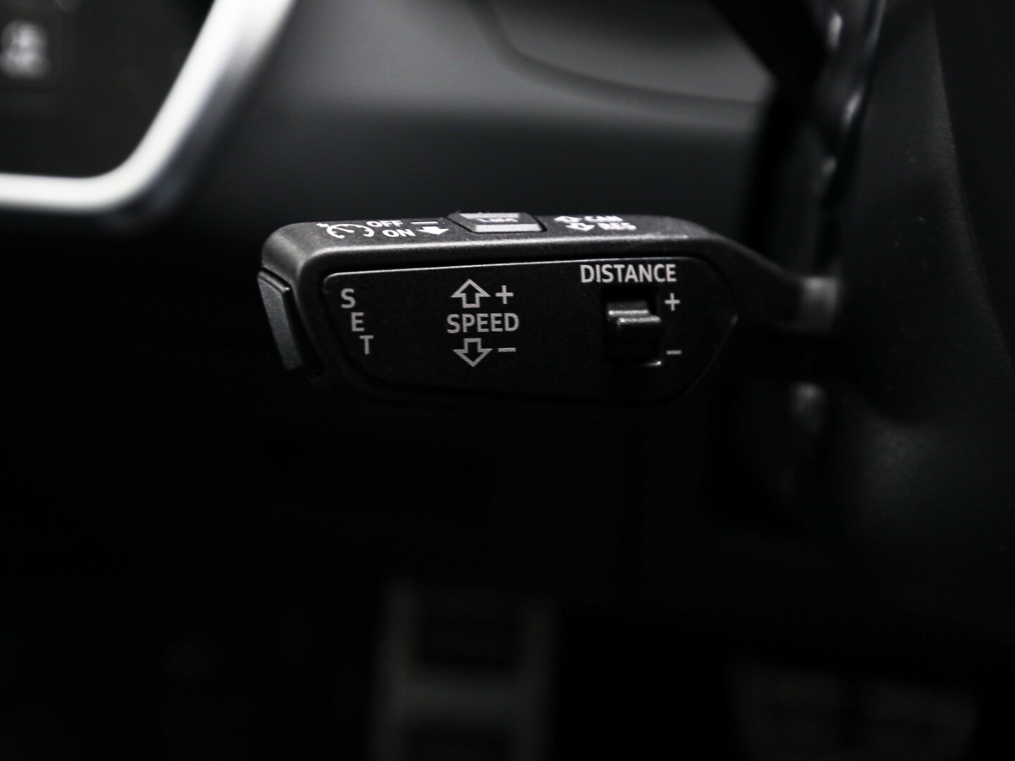 Image about Audi RS 6 Avant performance quattro tiptronic