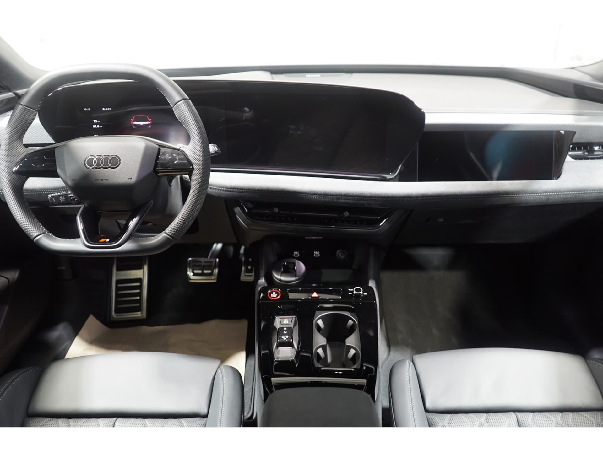 Audi S6 Avant e-tron edition one