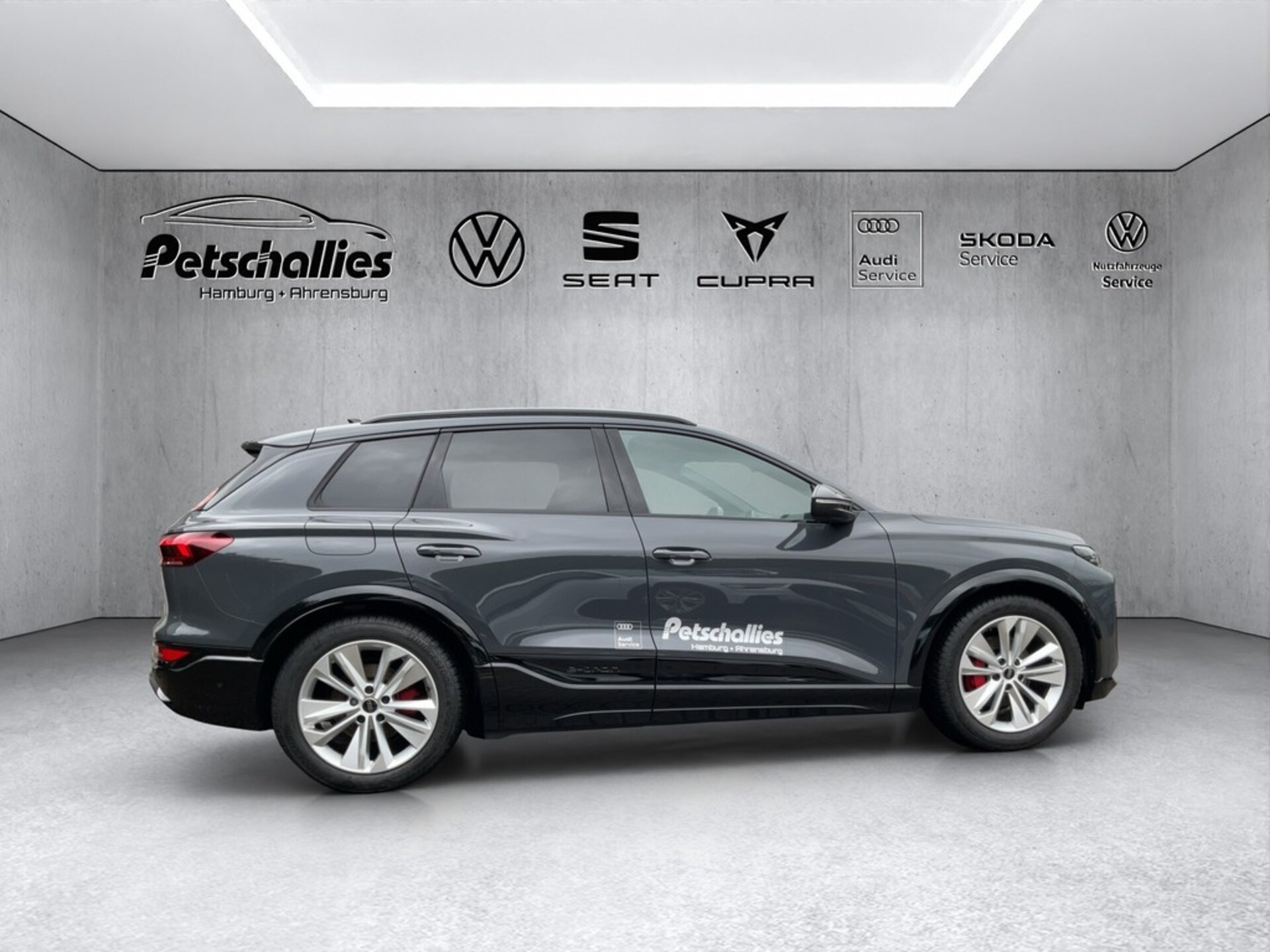 Audi Q6 SUV e-tron
