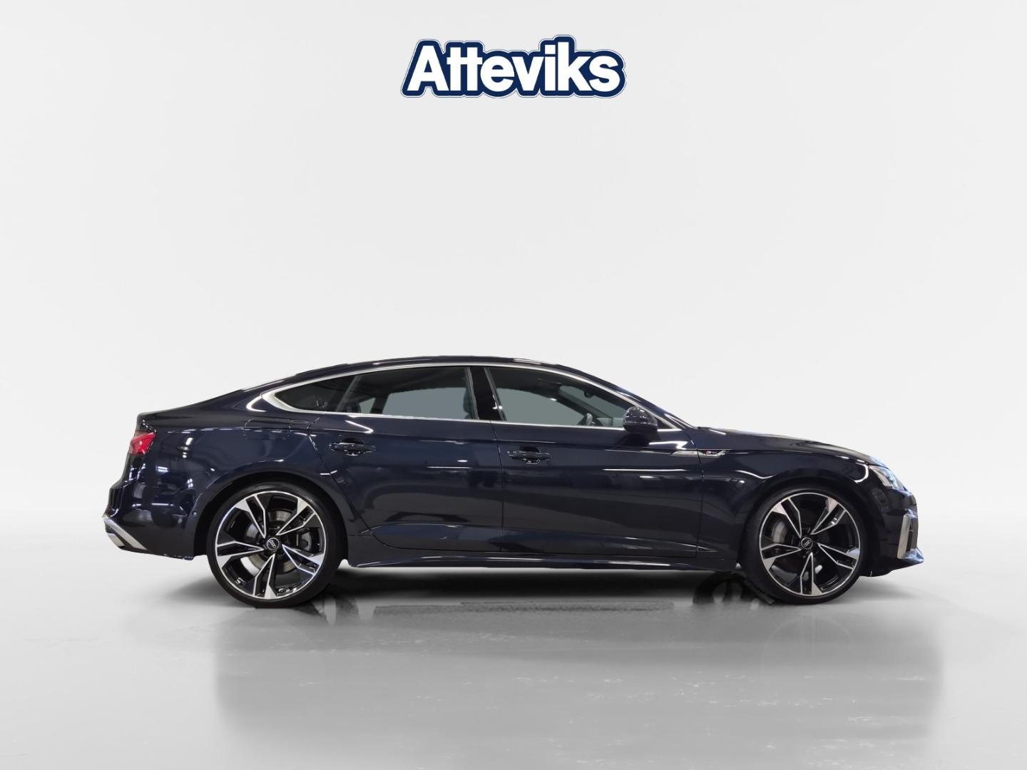 Bild som visar&nbsp;Audi A5 Sportback&nbsp;A5 Sportback 45 TFSI quattro S line 265 hk S tronic - för mer information kontakta din Audi Partner