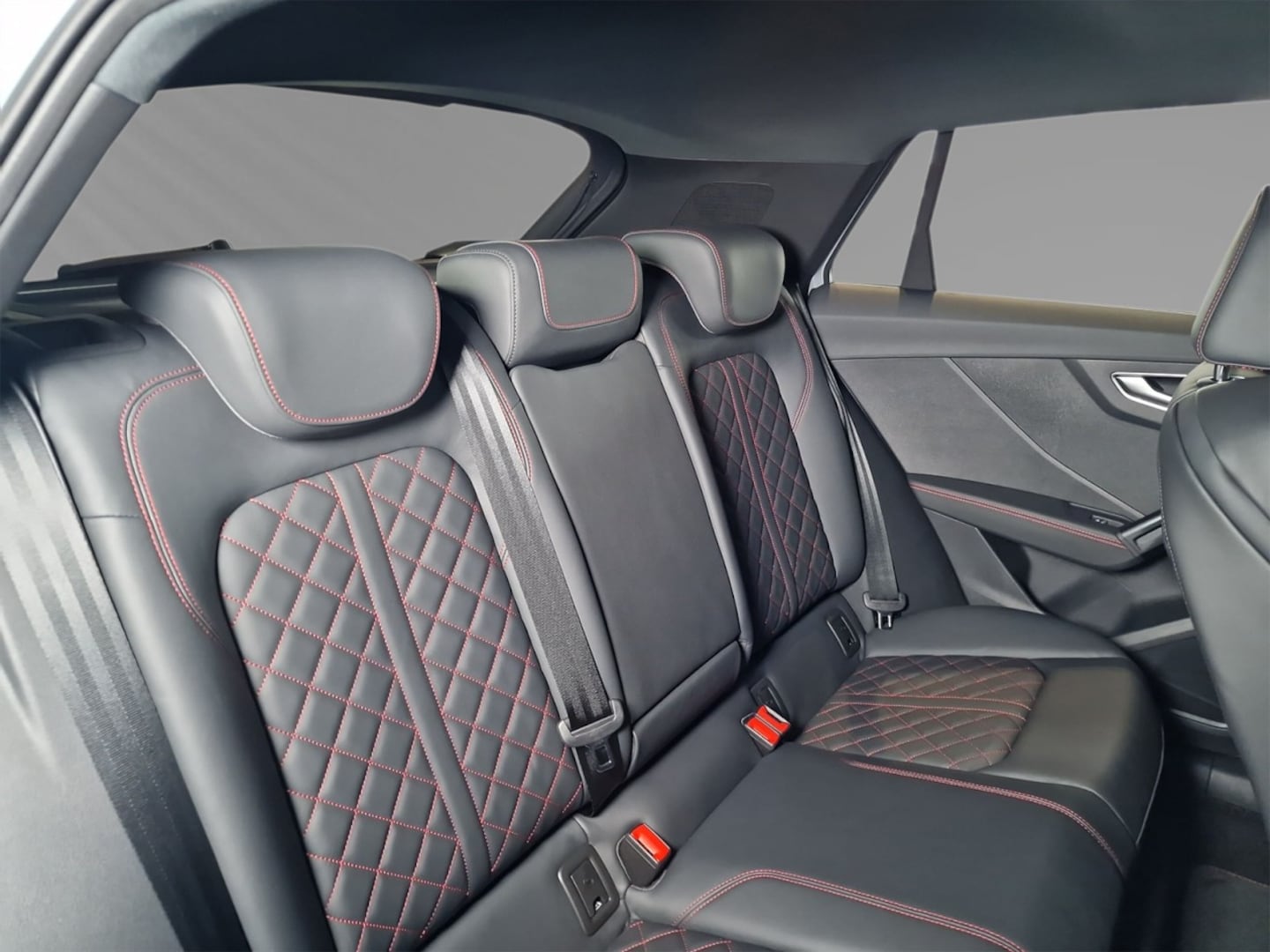 Bild über Audi Q2 S line 35 TFSI S tronic - für weitere Informationen kontaktieren Sie den Audi Partner