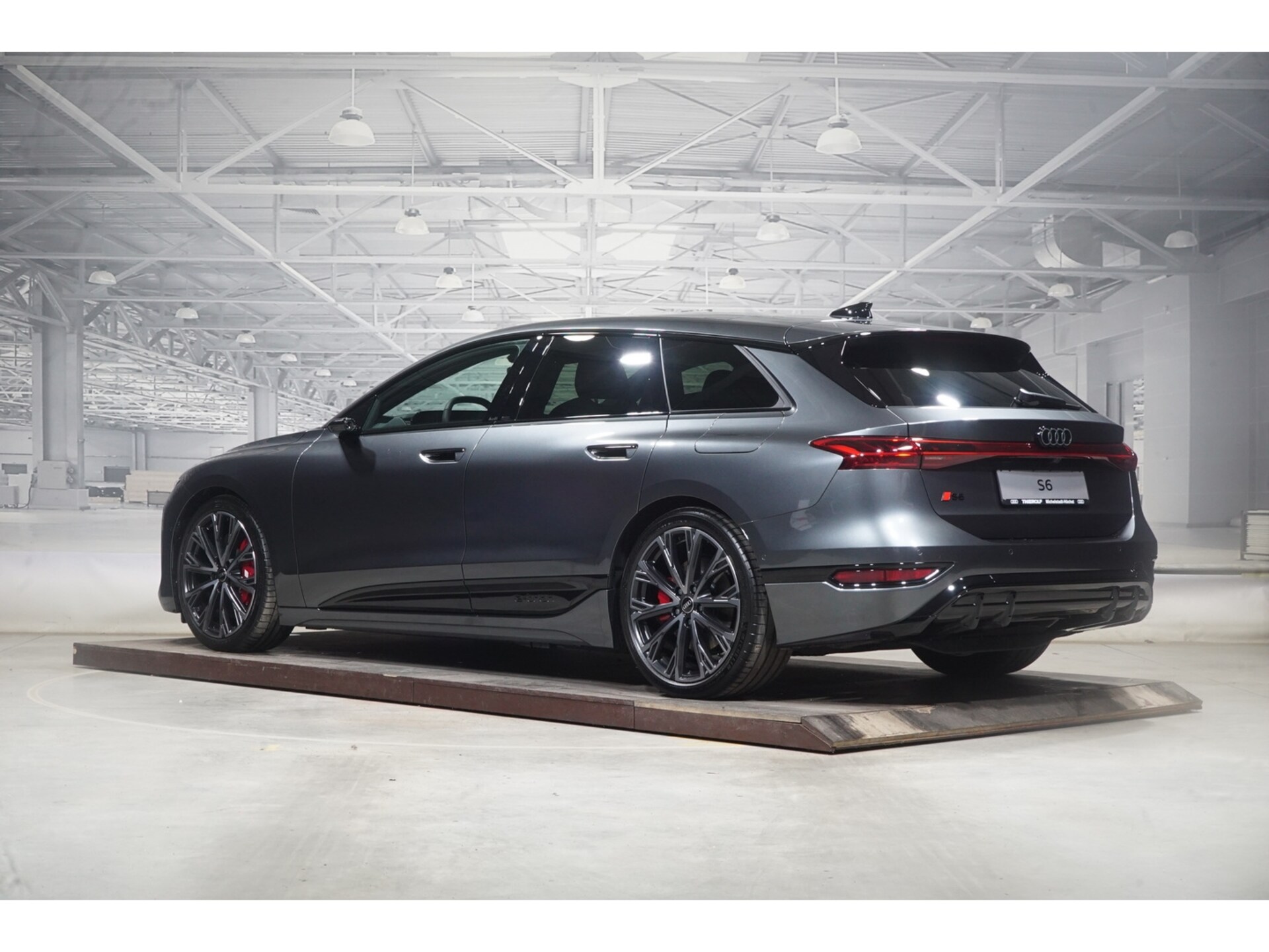 Audi S6 Avant e-tron edition one