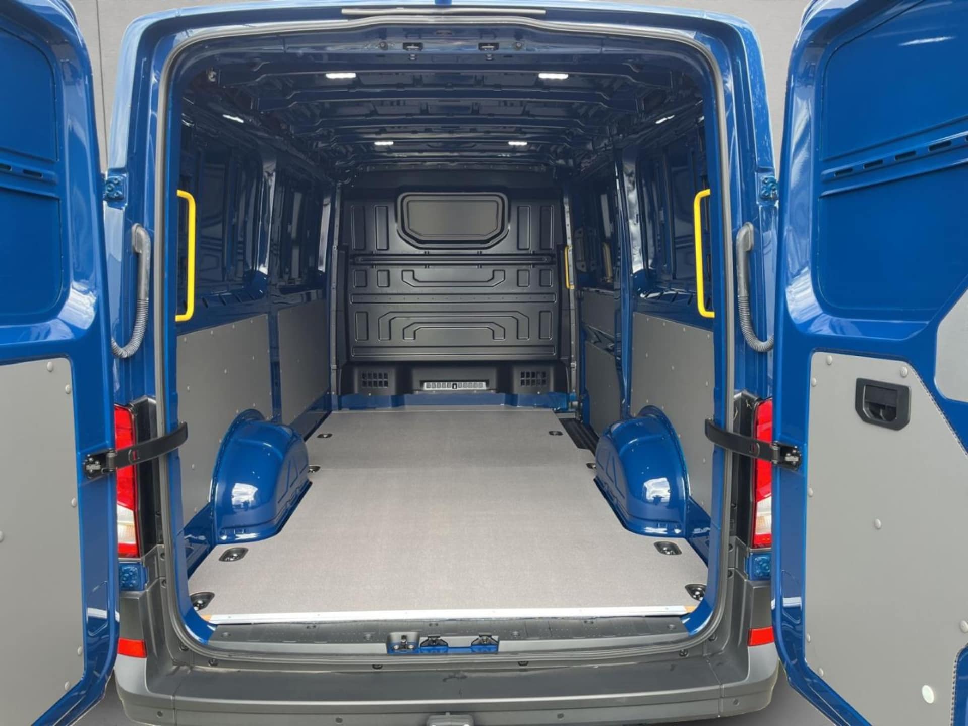Volkswagen Crafter Kasten mittlerer Radstand