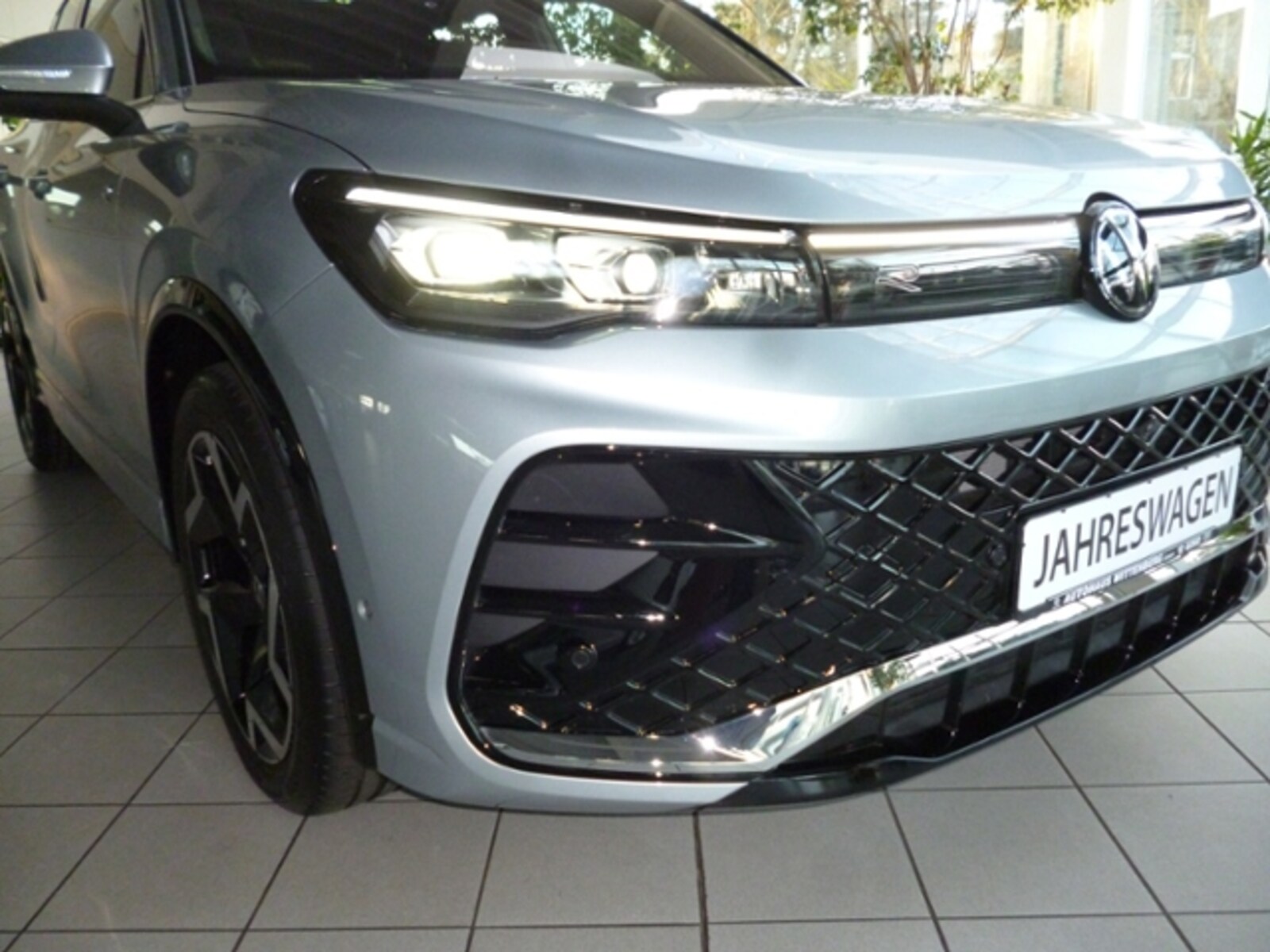 Volkswagen Tiguan – Bild 15