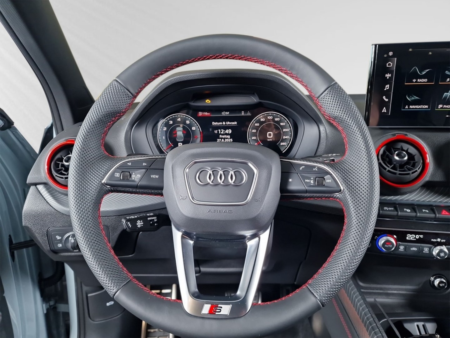 Bild über Audi Q2 S line 35 TFSI S tronic - für weitere Informationen kontaktieren Sie den Audi Partner