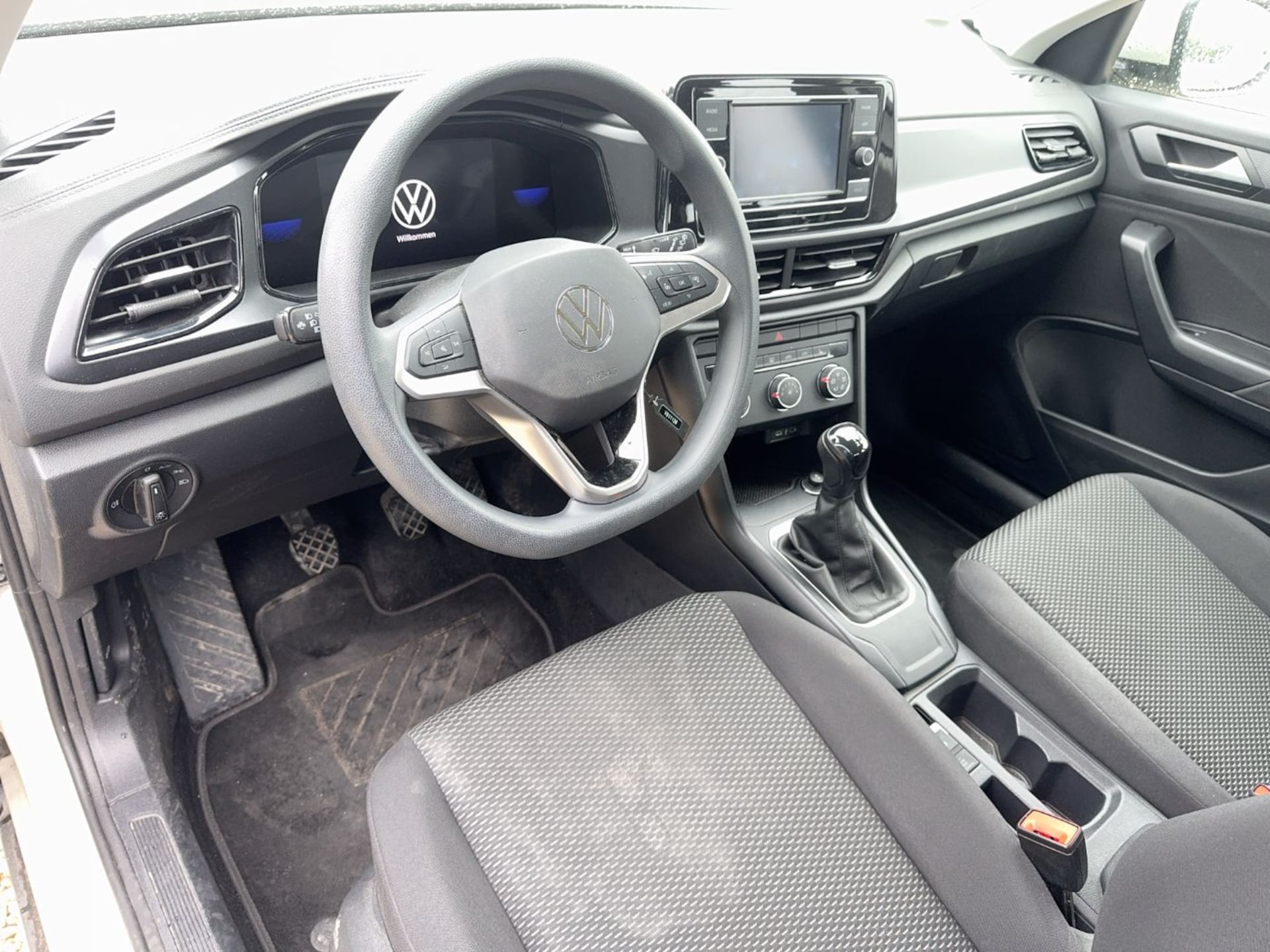 Volkswagen T-Roc Basis-Modell