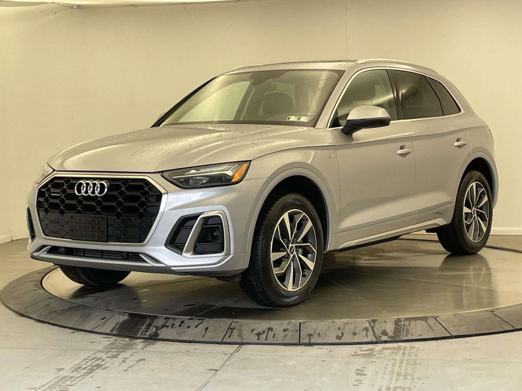 2023 Audi Q5 45 Premium's photo
