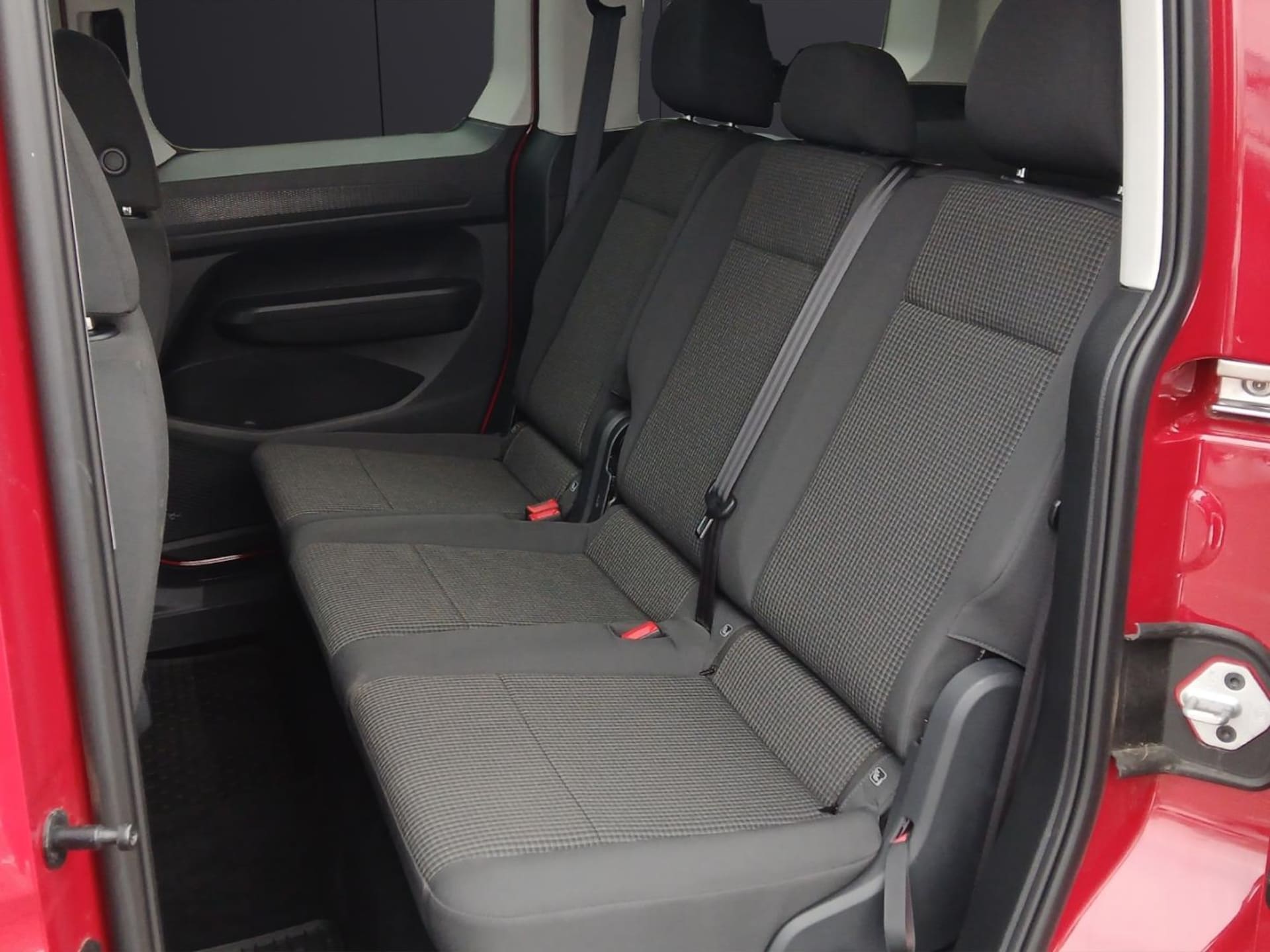 Volkswagen Caddy Basis-Modell