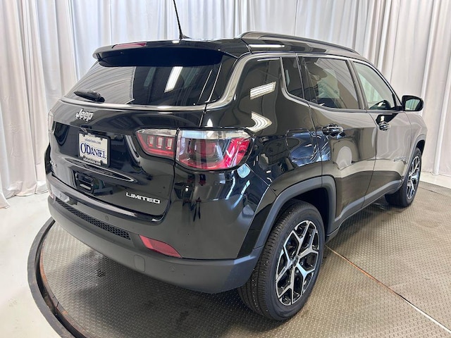 2025 Jeep Compass Limited - Photo 29