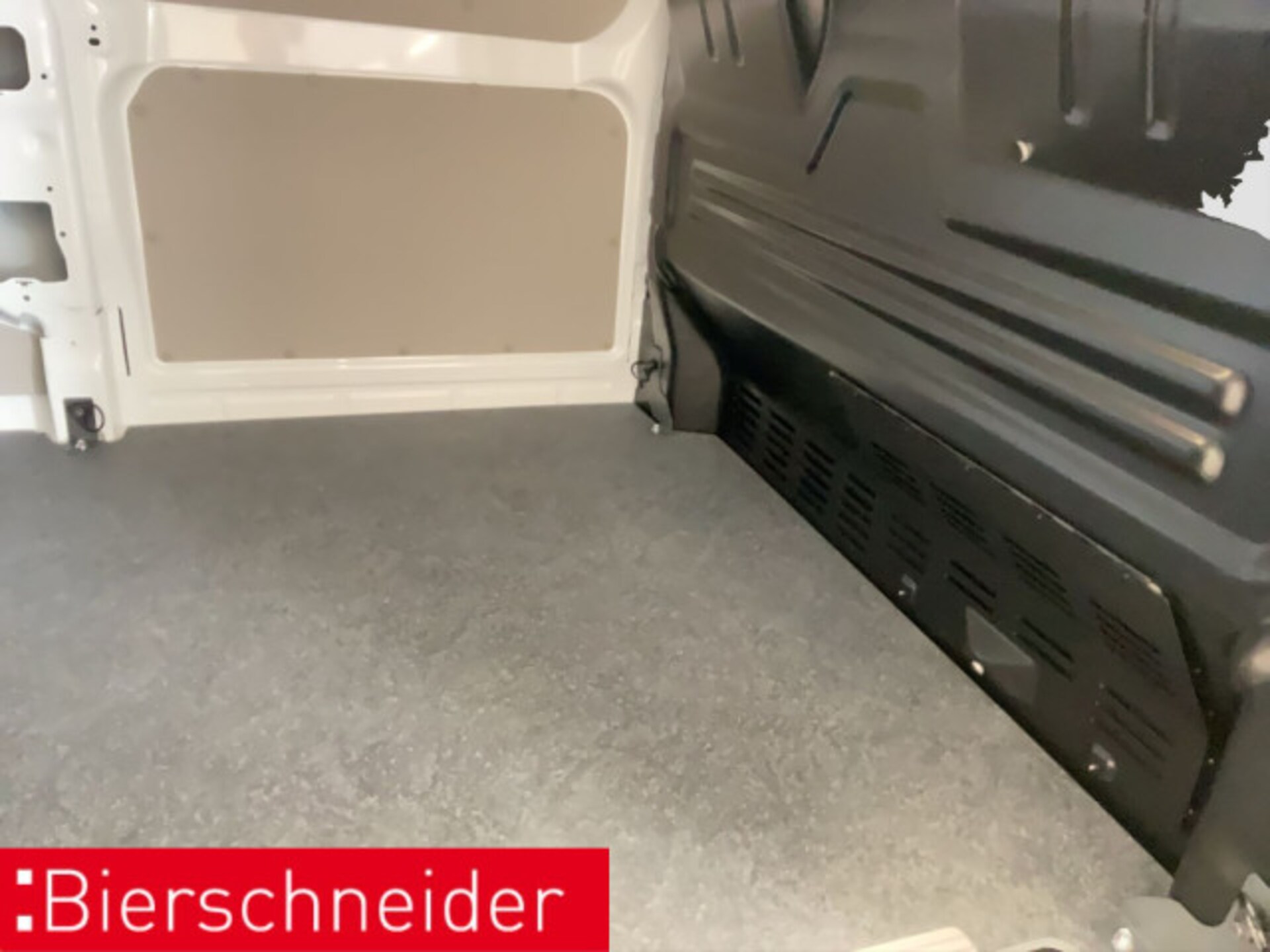Volkswagen Transporter Kasten langer Radstand